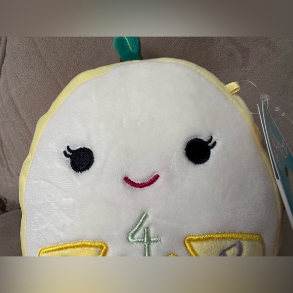 Kellytoy Leticia the 4ever Lemon Squishmallow Fruit Squad Plush Stuffed Toy 8” - Picture 4 of 13
